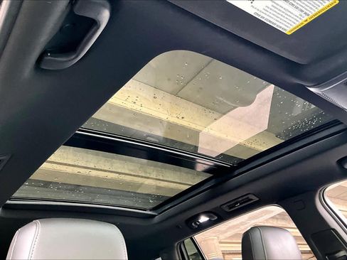 Used 2021 Cadillac XT6 Premium Luxury image 13