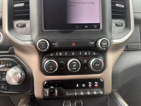 Used 2022 RAM 1500 Laramie AWD/4WD image 11