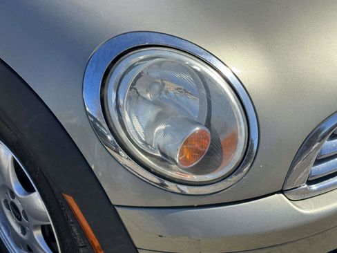 Used 2009 MINI Cooper Clubman Hardtop image 7