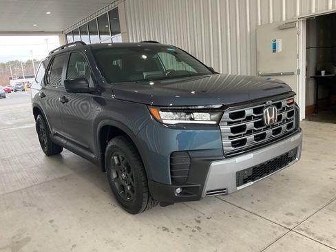 New 2026 Honda Pilot TrailSport image 31