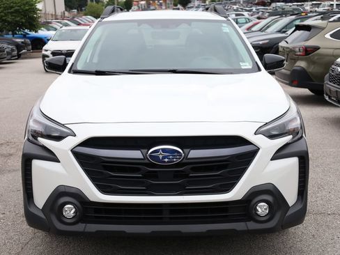 Certified 2024 Subaru Outback Premium AWD/4WD image 3