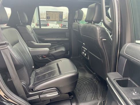 Used 2020 Ford Expedition XLT w/ Equipment Group 202A image 12