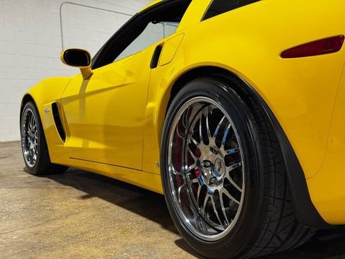 Used 2006 Chevrolet Corvette Z06 w/ Preferred Equipment Group RWD image 8