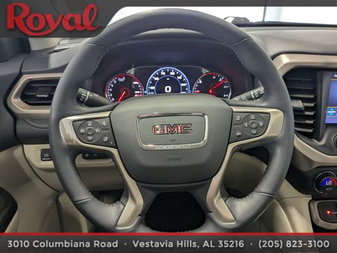 Used 2021 GMC Acadia Denali w/ Denali Ultimate Package AWD/4WD image 23