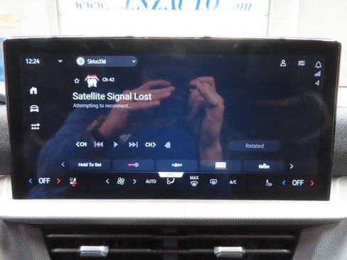Used 2026 Ford Explorer Tremor w/ Tremor Ultimate Package AWD/4WD image 32