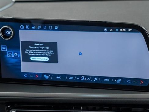 Used 2024 Chevrolet Traverse LS w/ Midnight/Sport Edition image 23