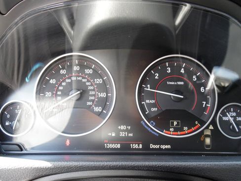 Used 2018 BMW 330i Gran Turismo xDrive AWD/4WD image 13