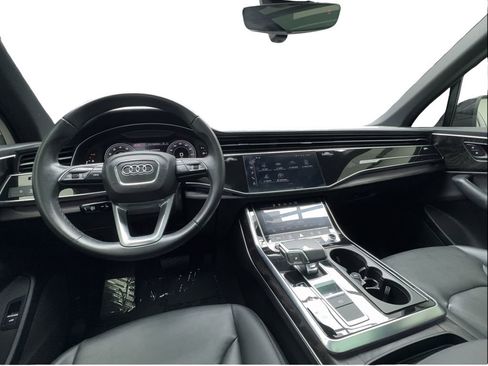 Used 2023 Audi Q7 2.0T Premium w/ Convenience Package AWD/4WD image 38