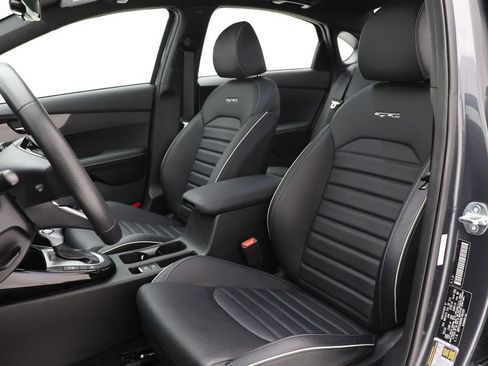 Used 2024 Kia Forte GT-Line w/ GT-Line Premium Package image 16