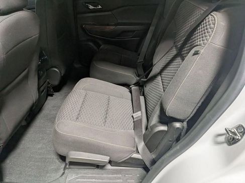 Used 2019 GMC Acadia SLE image 25