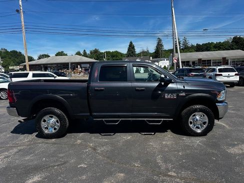 Used 2016 RAM 2500 Tradesman w/ Chrome Appearance Group AWD/4WD image 7