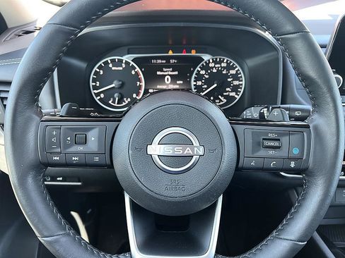 Certified 2023 Nissan Rogue SV w/ SV Premium B Package FWD image 23