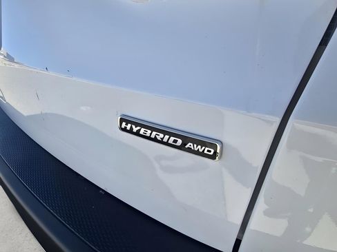 Used 2020 Ford Escape SE Sport image 10