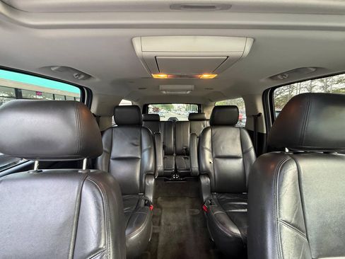Used 2013 GMC Yukon XL Denali AWD/4WD image 11