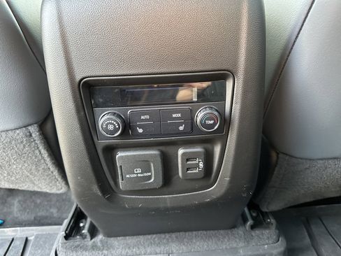 Used 2023 Buick Enclave Premium w/ Experience Buick Package image 14