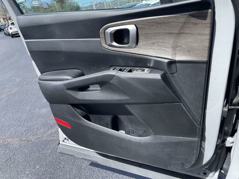 Certified 2022 Kia Sorento EX w/ Panoramic Sunroof Package FWD image 20