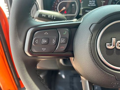 New 2025 Jeep Gladiator Sport image 16