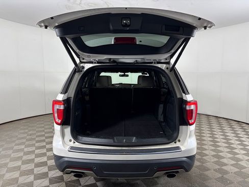 Used 2018 Ford Explorer Limited AWD/4WD image 25
