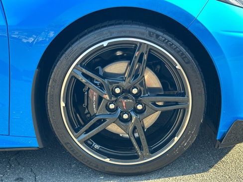 Used 2023 Chevrolet Corvette Stingray Coupe w/ 1LT image 18