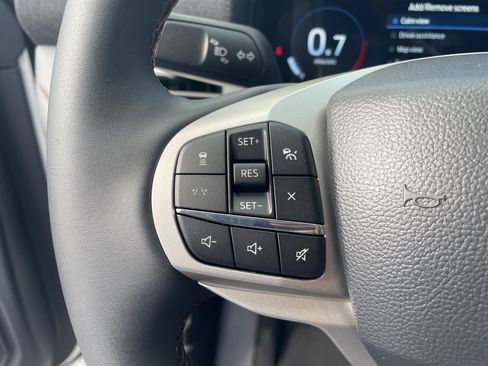 New 2025 Ford Explorer Active image 19