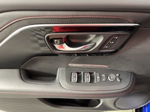 Used 2025 Acura ADX A-Spec image 30