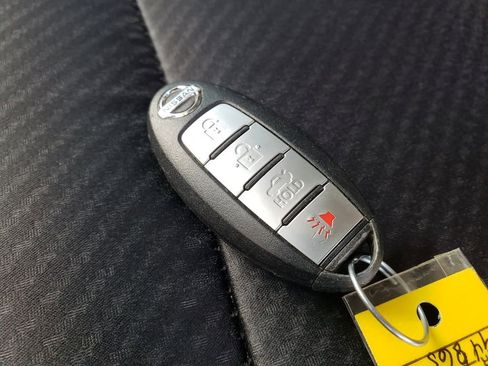 Used 2016 Nissan Altima 2.5 SR w/ LED Appearance Package image 26