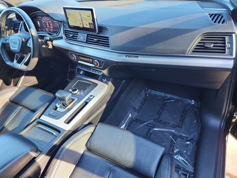 Used 2019 Audi SQ5 Premium Plus w/ Premium Plus Package image 29