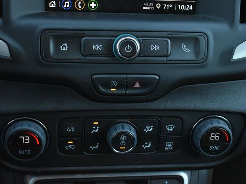 Used 2023 GMC Terrain SLE w/ Driver Convenience Package FWD image 30
