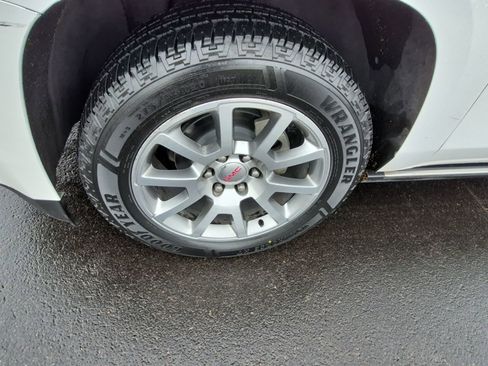 Used 2017 GMC Yukon XL Denali w/ Open Road Package image 9