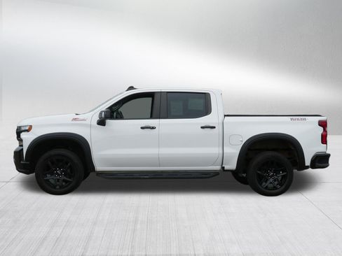 Certified 2022 Chevrolet Silverado 1500 LT Trail Boss w/ Safety Package AWD/4WD image 4
