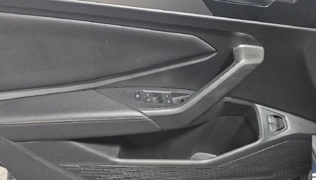 Used 2022 Volkswagen Jetta SE FWD image 19