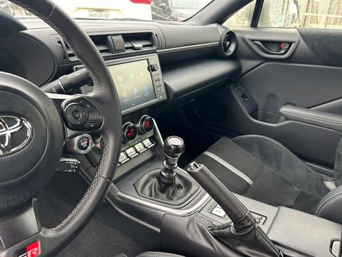 Certified 2023 Toyota GR86 Premium image 15