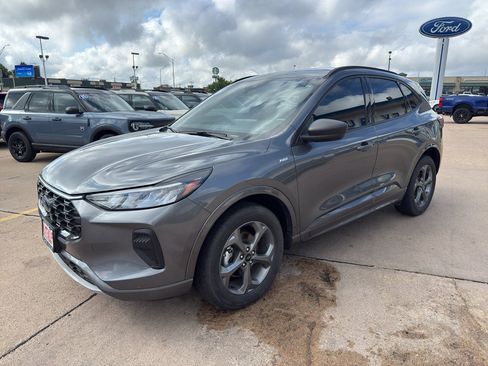 Used 2023 Ford Escape ST-Line w/ Tech Pack #1 AWD/4WD image 1