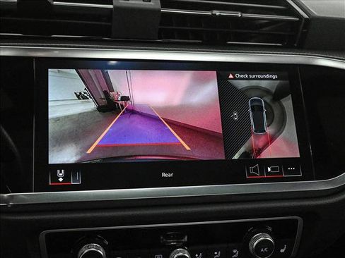 Used 2025 Audi Q3 2.0T Premium Plus w/ Premium Plus Package image 14