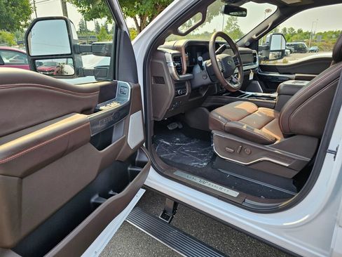 New 2026 Ford F350 King Ranch w/ Chrome Package AWD/4WD image 15