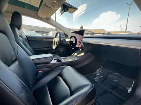 Used 2022 Tesla Model 3 image 24