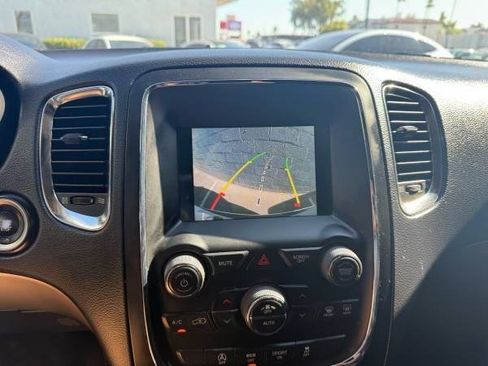 Used 2018 Dodge Durango SXT w/ 3rd Row Seating Group RWD image 13