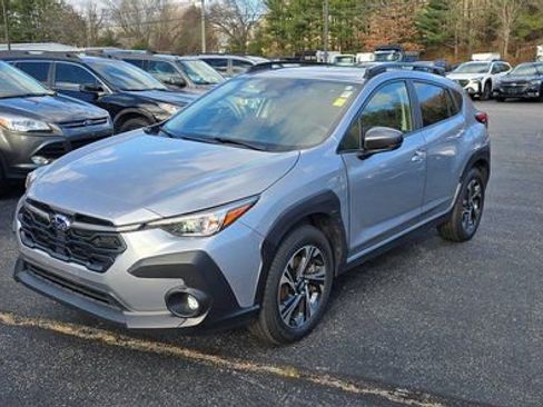 Used 2024 Subaru Crosstrek 2.0i Premium image 1