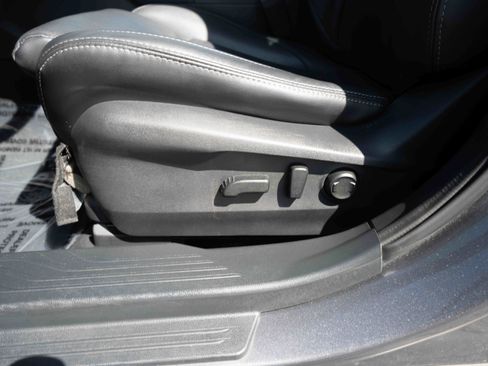 Used 2022 Subaru Outback Limited AWD/4WD image 12