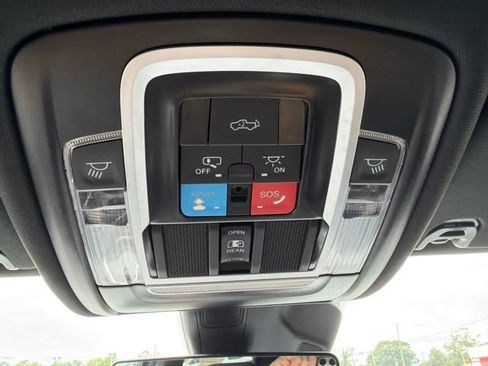 Used 2025 RAM 1500 Big Horn AWD/4WD image 22