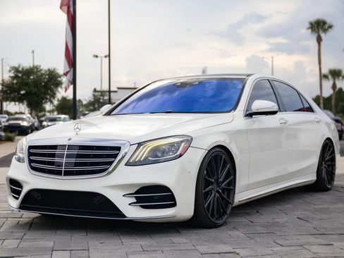Used 2019 Mercedes-Benz S 560 Sedan w/ AMG Line Exterior image 6