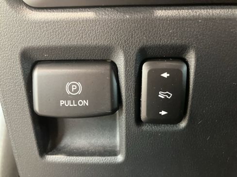 Used 2021 Ford F150 Lariat w/ Equipment Group 502A High image 20