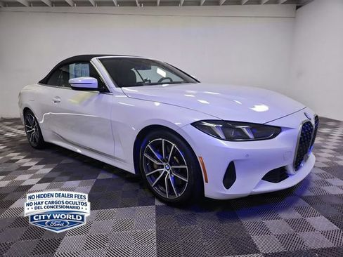 Used 2025 BMW 430i Convertible w/ Premium Package RWD image 2