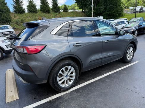 Used 2021 Ford Escape SE AWD/4WD image 2