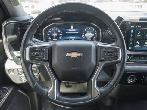 Used 2023 Chevrolet Silverado 1500 LT w/ Z71 Off-Road Package AWD/4WD image 34
