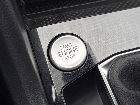 New 2026 Volkswagen Taos SE AWD/4WD image 25