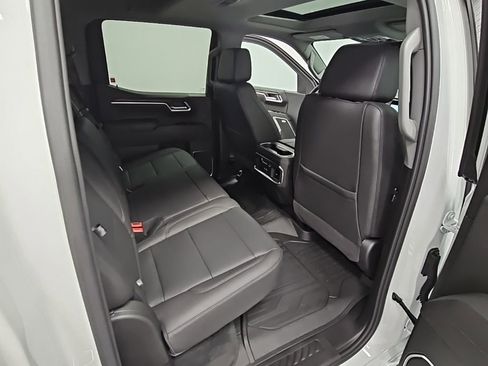 New 2026 GMC Sierra 1500 SLT w/ SLT Premium Plus Package image 38