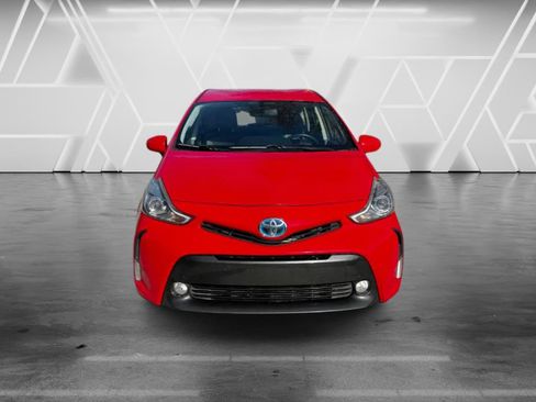 Used 2015 Toyota Prius V Five image 2