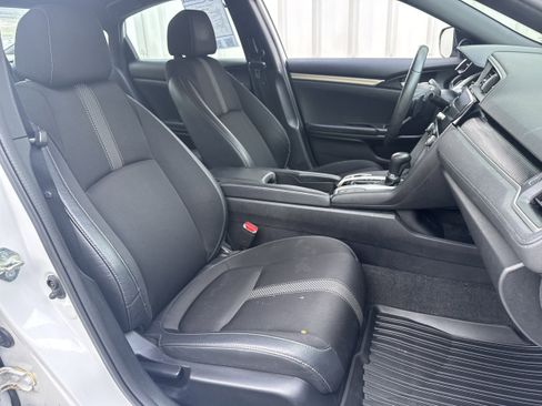 Used 2020 Honda Civic Sport image 11
