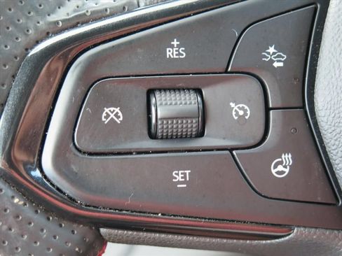 Used 2024 Chevrolet Trax RS w/ Driver Confidence Package FWD image 13